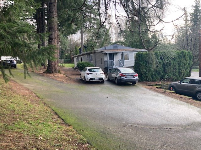 32605/32611 E HIST COLUMBIA RIVER HWY