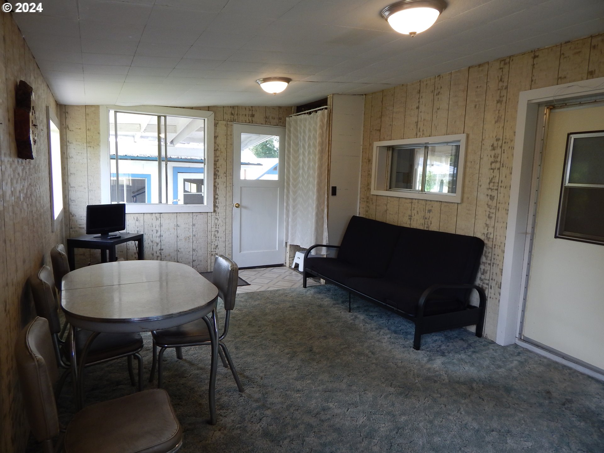 53194 COLUMBIA RIVER HWY