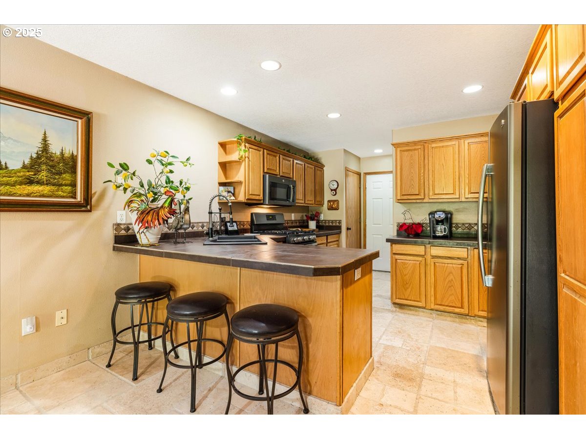 Hillsboro, Oregon 97123, United States, 3 Bedrooms Bedrooms, ,2 BathroomsBathrooms,Residential,Active,163481