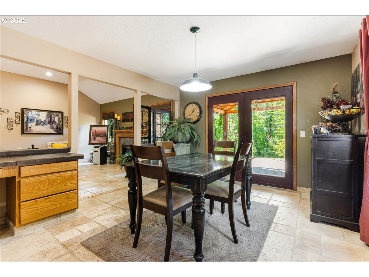 Hillsboro, Oregon 97123, United States, 3 Bedrooms Bedrooms, ,2 BathroomsBathrooms,Residential,Active,163481