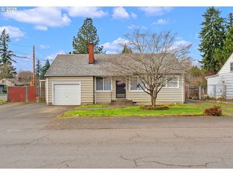 Photo of 3607 SE 130th Ave, Portland, OR 97236 (MLS # 437255897)