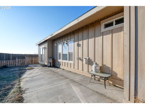 A home in Hermiston