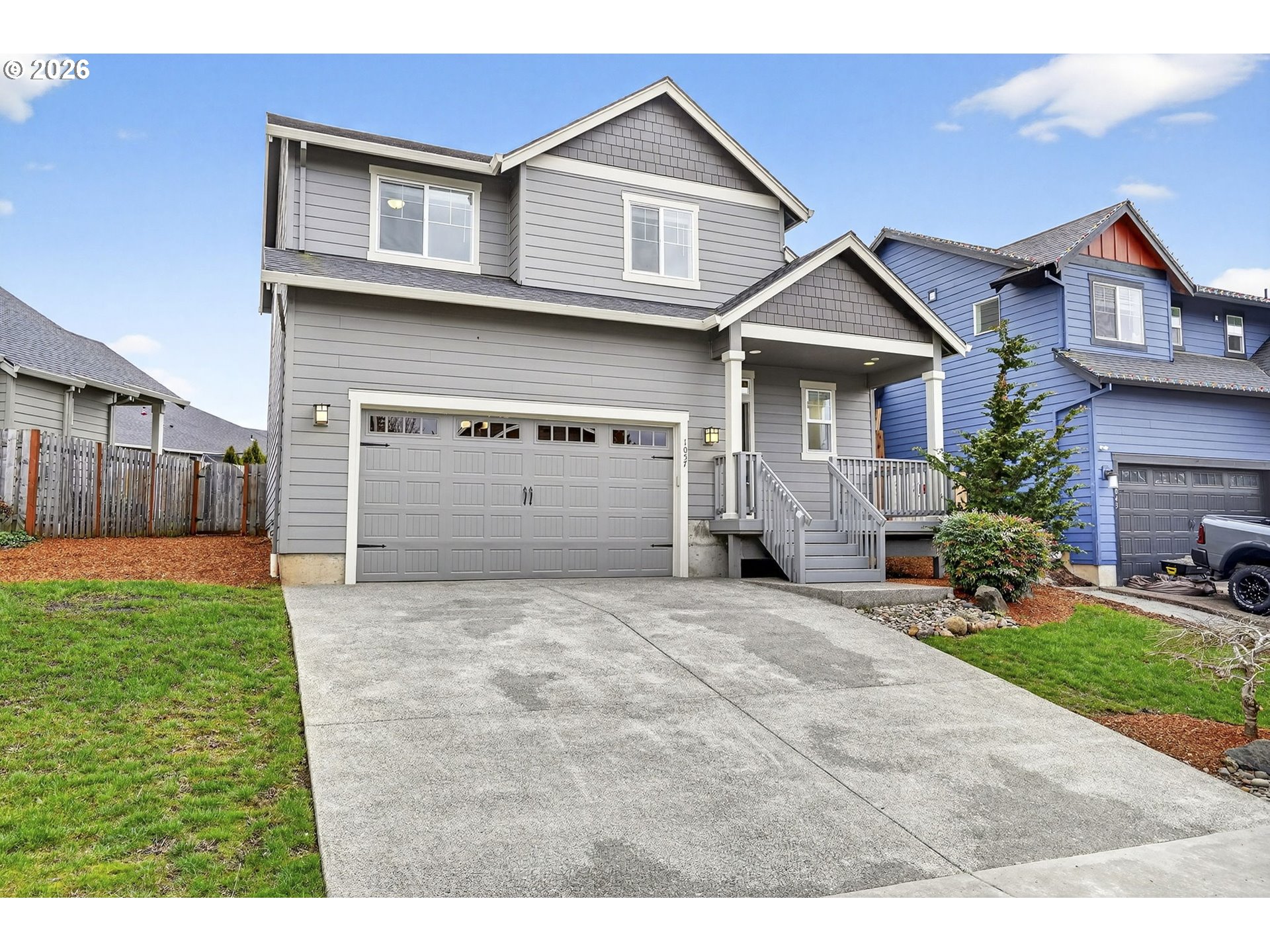 1057 NE REGAN HILL LOOP