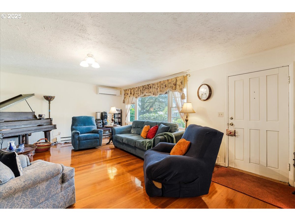 18050 SE LANGENSAND RD