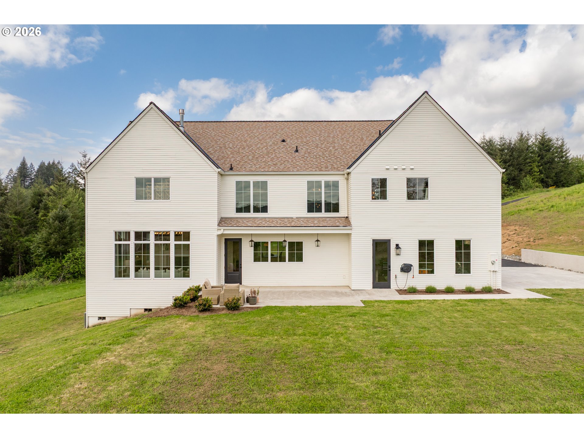 242 CORNERSTONE LN