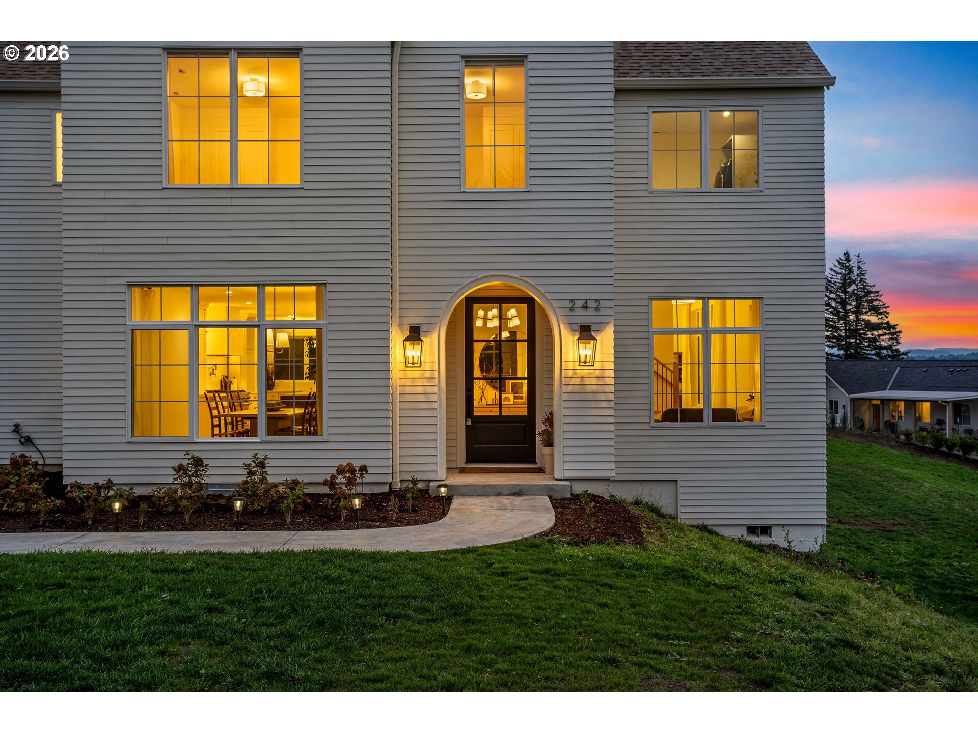 242 CORNERSTONE LN