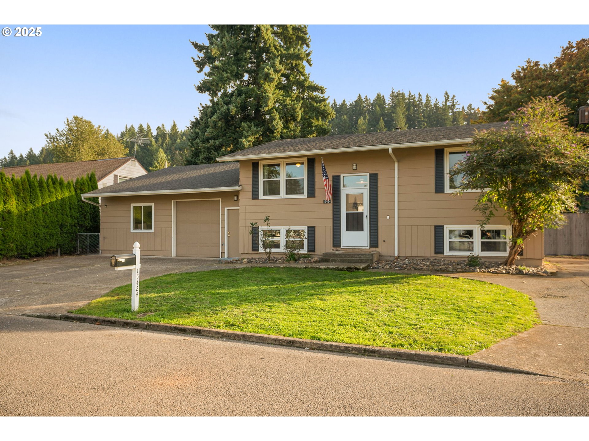 15424 SE RHONE CT