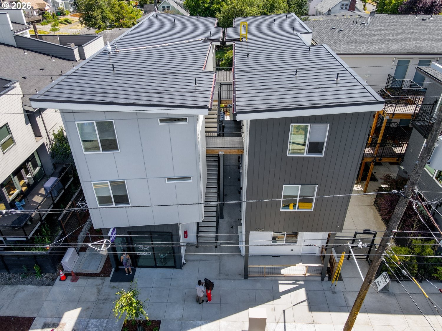 5042 NE FREMONT ST