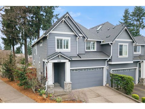 2288 SAINT MORITZ LOOP West Linn OR 97068