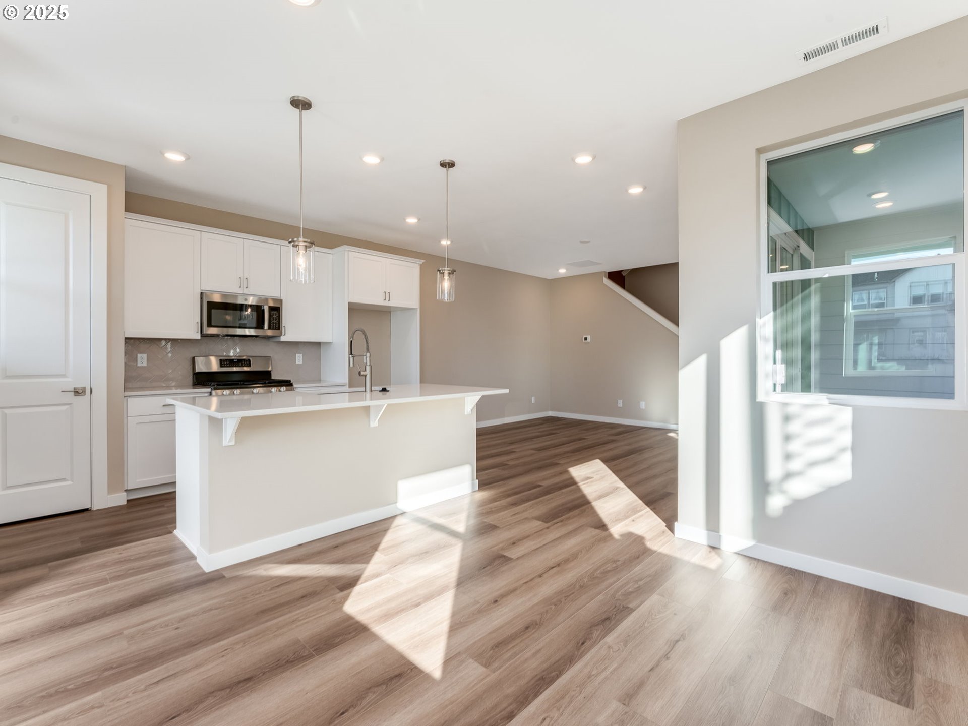 8383 SE Blanton