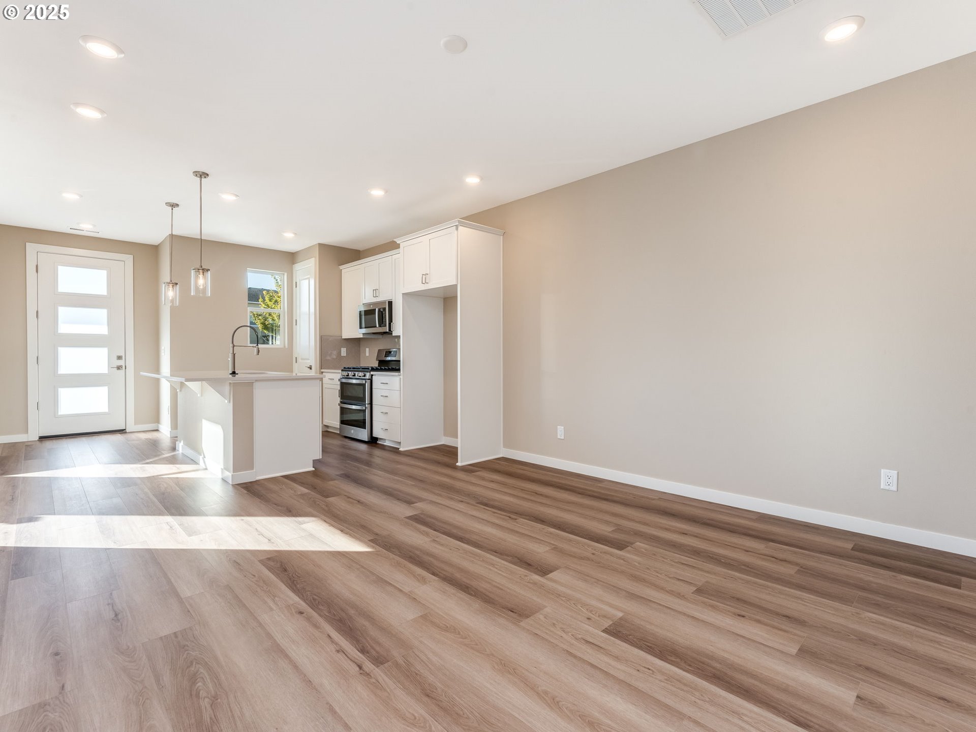 8383 SE Blanton