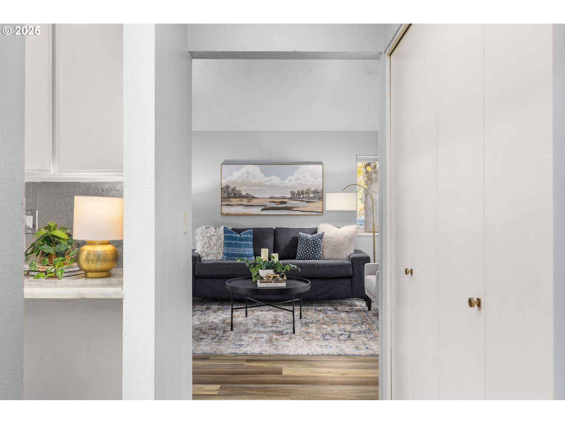 1696 NW ROLLING HILL DR