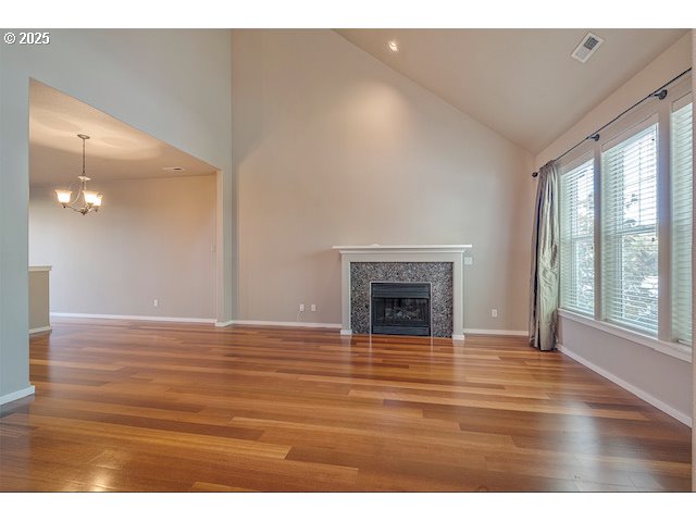916 NE 73RD AVE