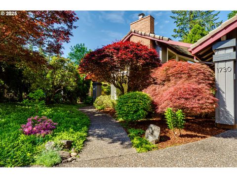 1730 TABOR ST Eugene OR 97401