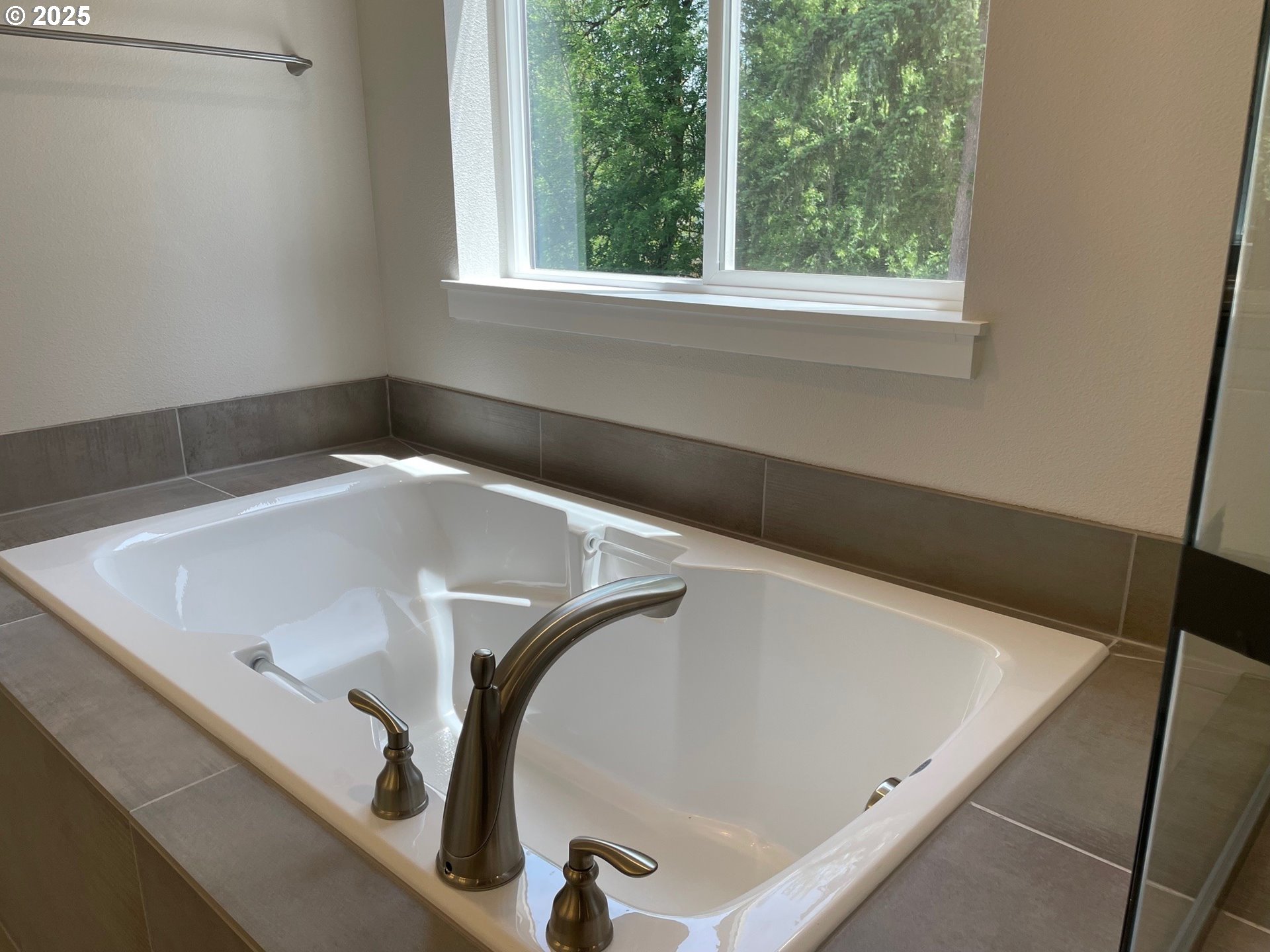 Sherwood, Oregon 97140, United States, 3 Bedrooms Bedrooms, ,3 BathroomsBathrooms,Residential,Active,91053