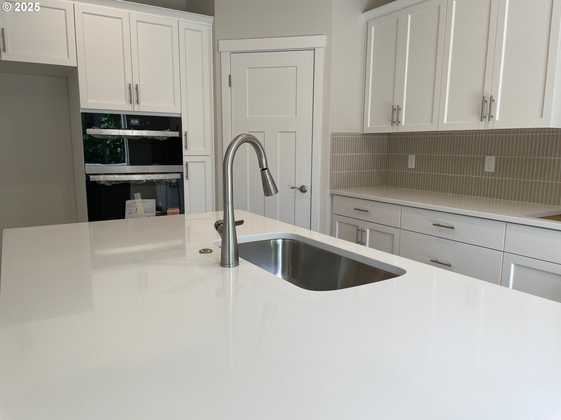 Sherwood, Oregon 97140, United States, 3 Bedrooms Bedrooms, ,3 BathroomsBathrooms,Residential,Active,91053