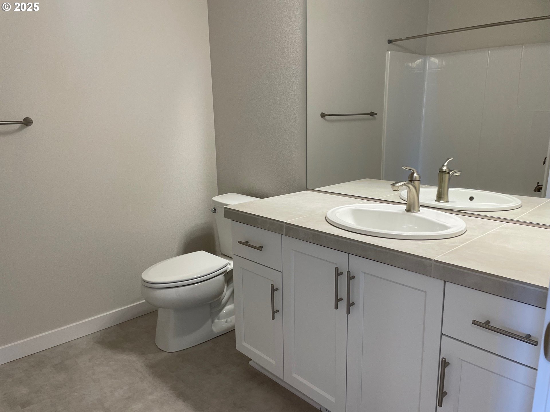 Sherwood, Oregon 97140, United States, 3 Bedrooms Bedrooms, ,3 BathroomsBathrooms,Residential,Active,91053