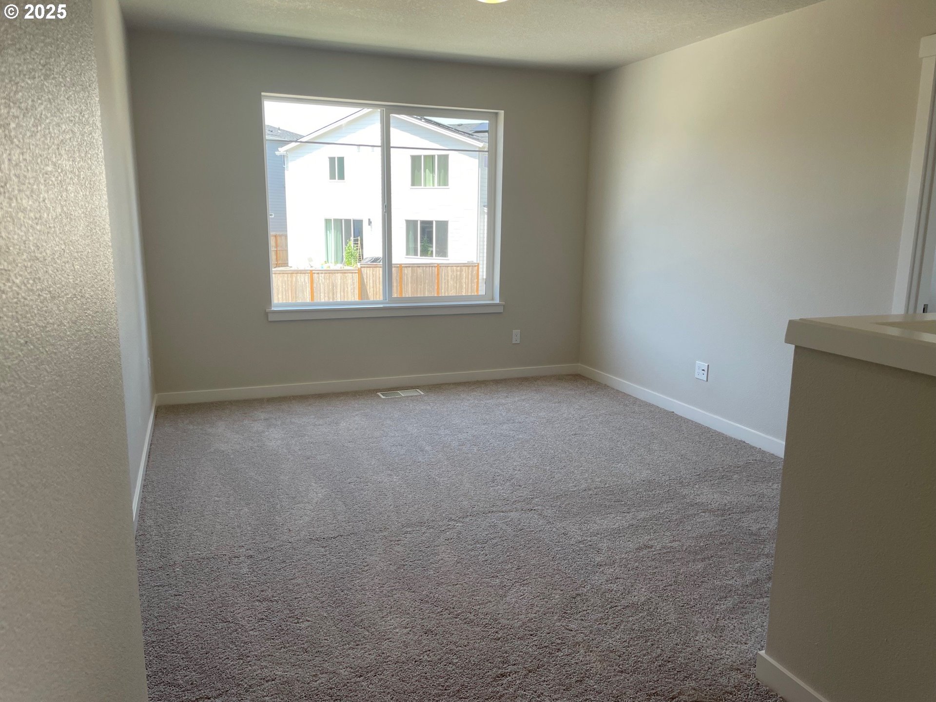 Sherwood, Oregon 97140, United States, 3 Bedrooms Bedrooms, ,3 BathroomsBathrooms,Residential,Active,91053