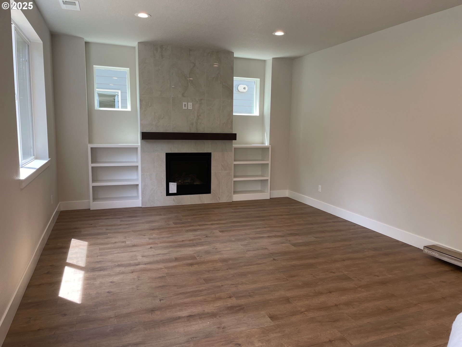 Sherwood, Oregon 97140, United States, 3 Bedrooms Bedrooms, ,3 BathroomsBathrooms,Residential,Active,91053