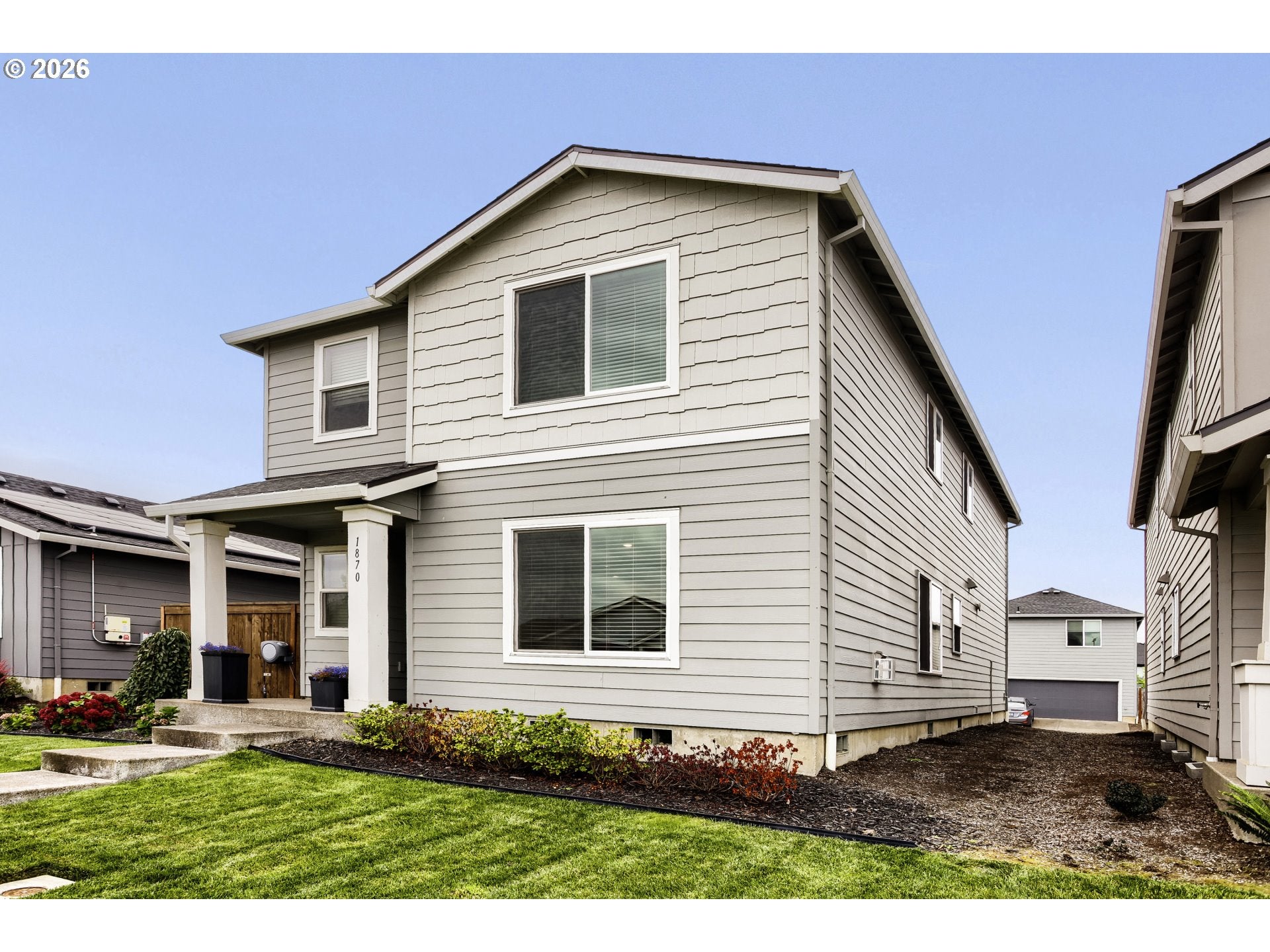 1870 SMITH DR