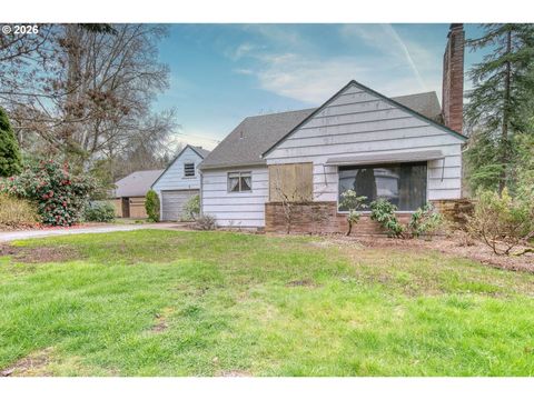 5730 SW SHATTUCK RD Portland OR 97221