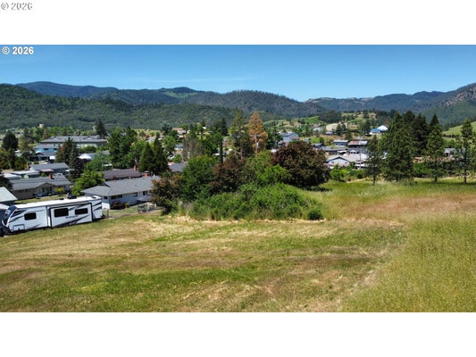 NE CEDAR ST, ROSEBURG, OR 97470 - Image 84f6ece221ef211cfcc8b751fbf98c9f/705950057