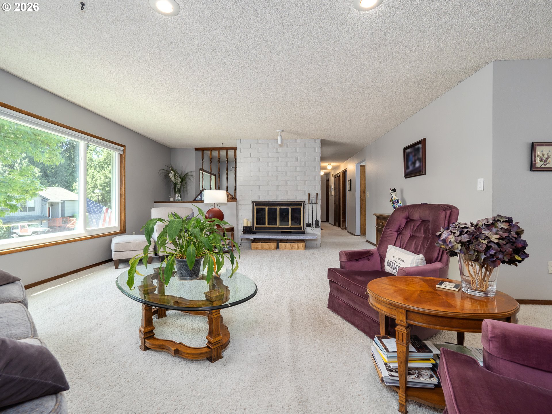 1360 TAMARISK DR