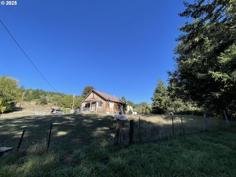 46255 HIGHWAY 242 Myrtle Point OR 97458