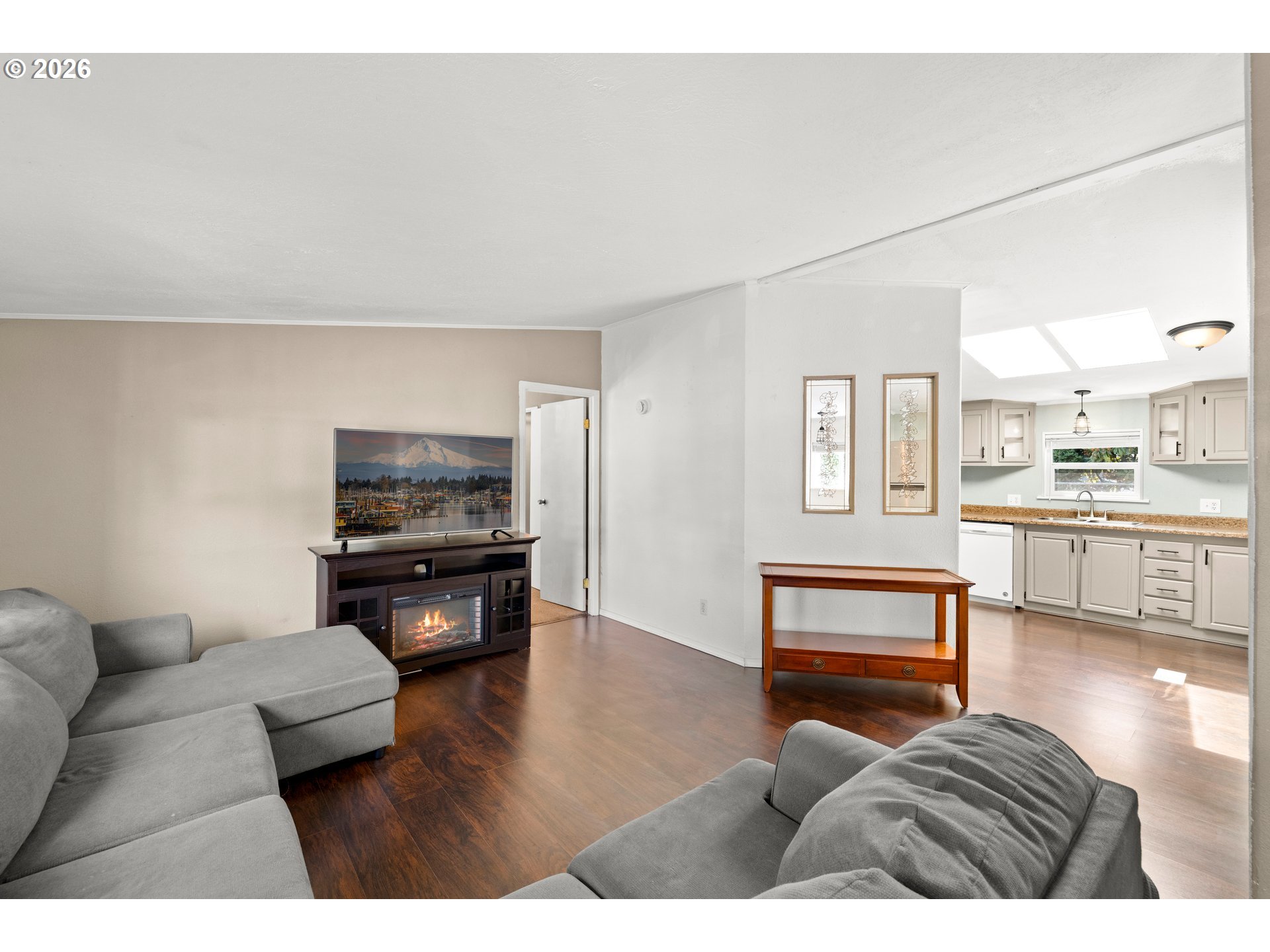 1819 SE ORIENT DR 17