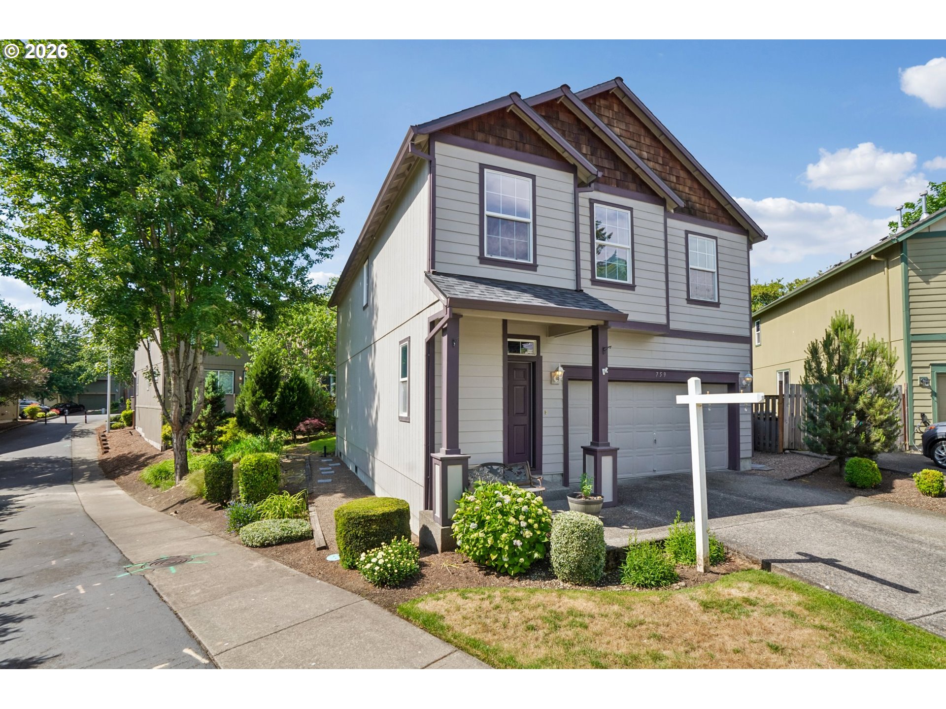 759 SE CAMELLIA CT