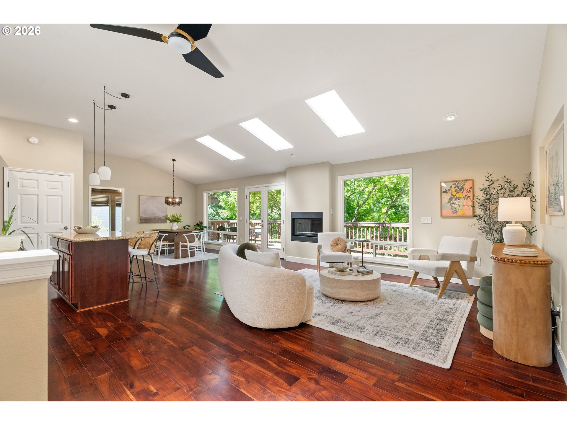 1005 S SHORE BLVD