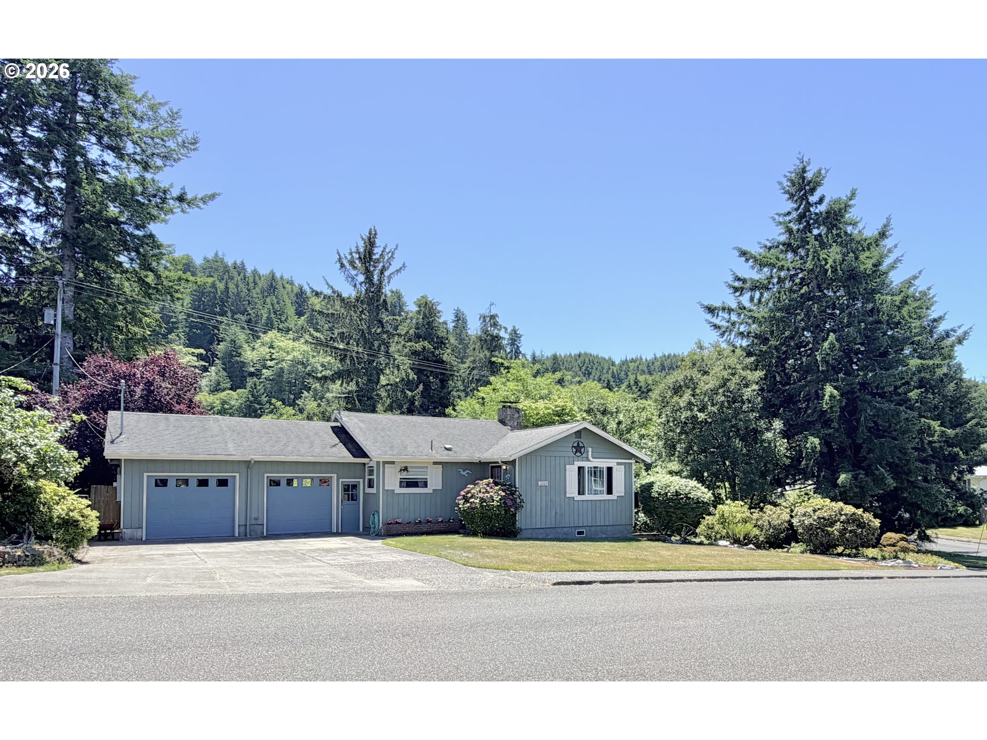 2260 ARTHUR DR