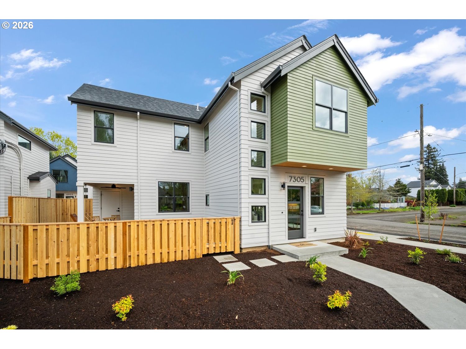 7305 N Willamette BLVD