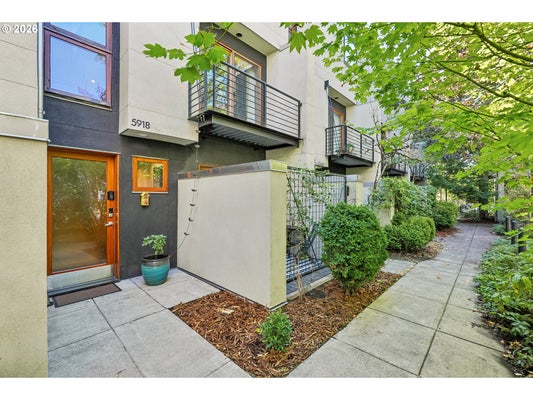 5918 NE HOYT ST, PORTLAND, OR 97213 - Image 855b3c5c34d47876fe1fdca41be346b5/3555787085