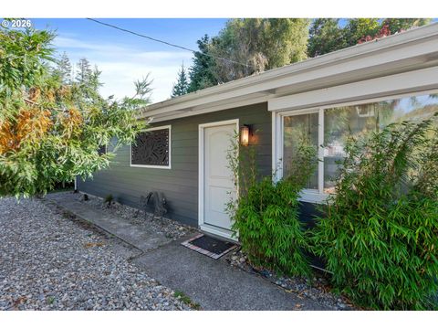 2730 33RD ST Coos Bay OR 97420