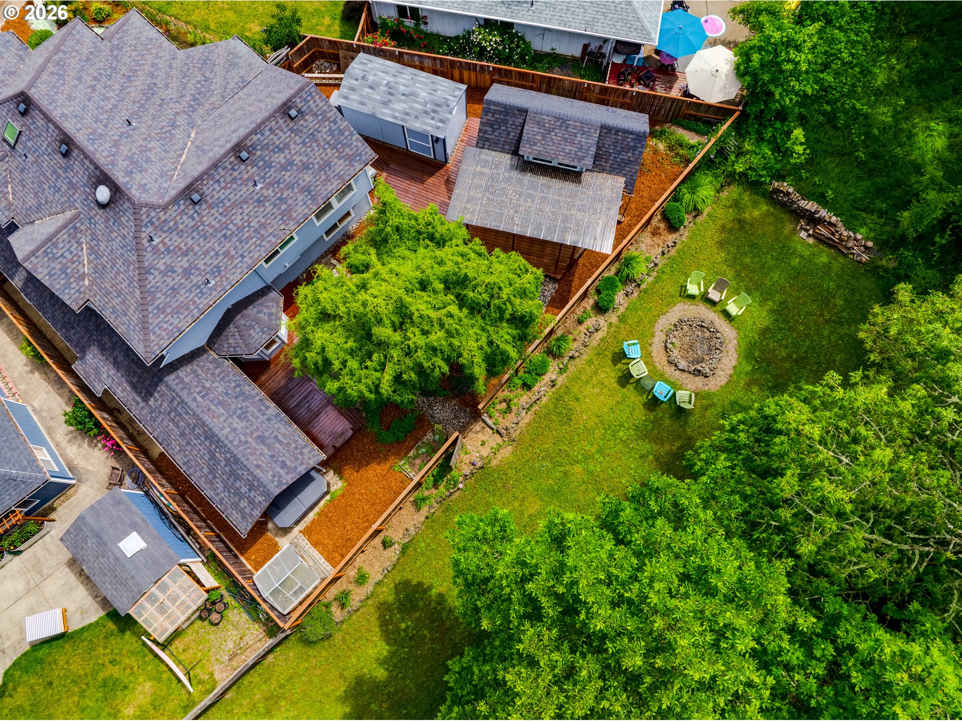 1528 SW BIRDIE DR