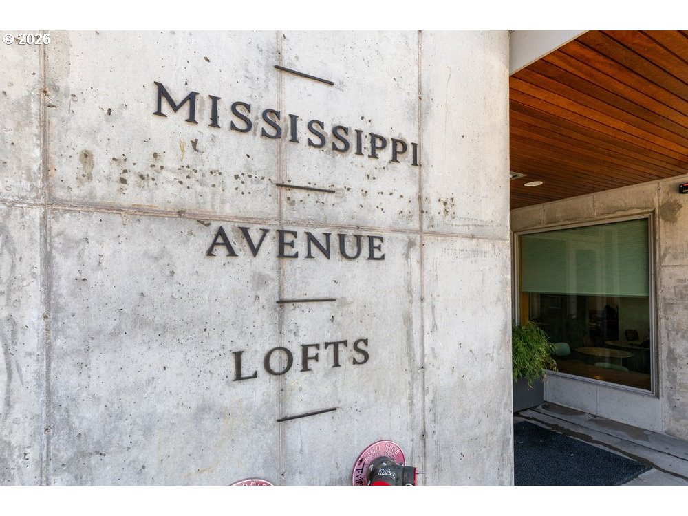 4216 N MISSISSIPPI AVE 407