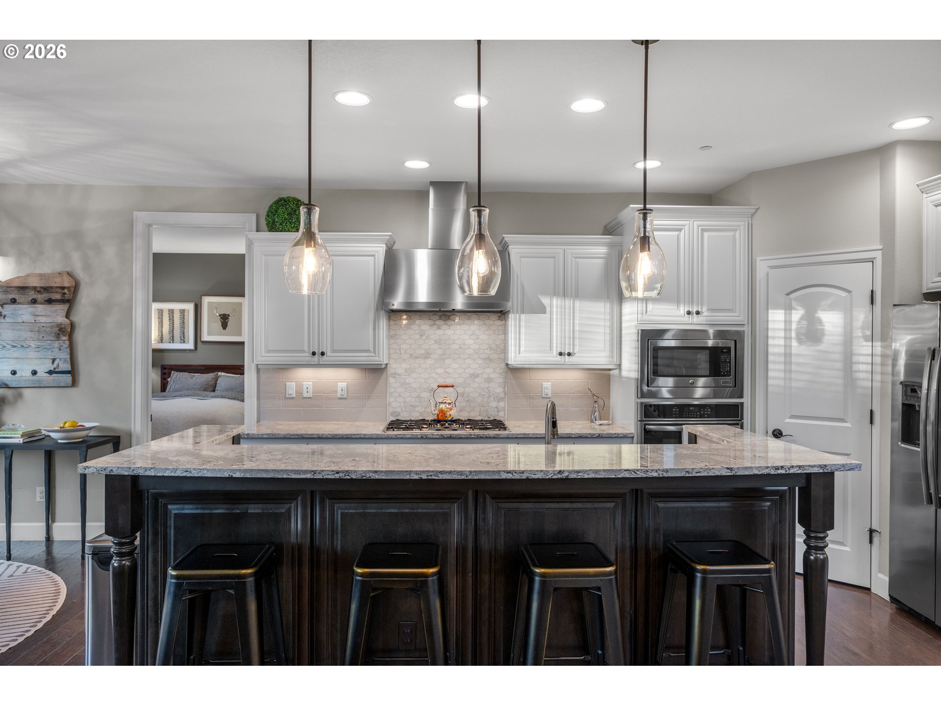 10642 NW GLENMORE WAY