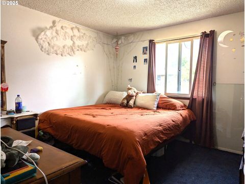 Tiny photo for 47696 W 1st St, Oakridge, OR 97463 (MLS # 619377929)