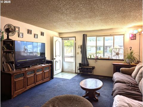 Tiny photo for 47696 W 1st St, Oakridge, OR 97463 (MLS # 619377929)