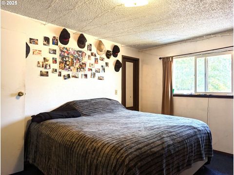 Tiny photo for 47696 W 1st St, Oakridge, OR 97463 (MLS # 619377929)