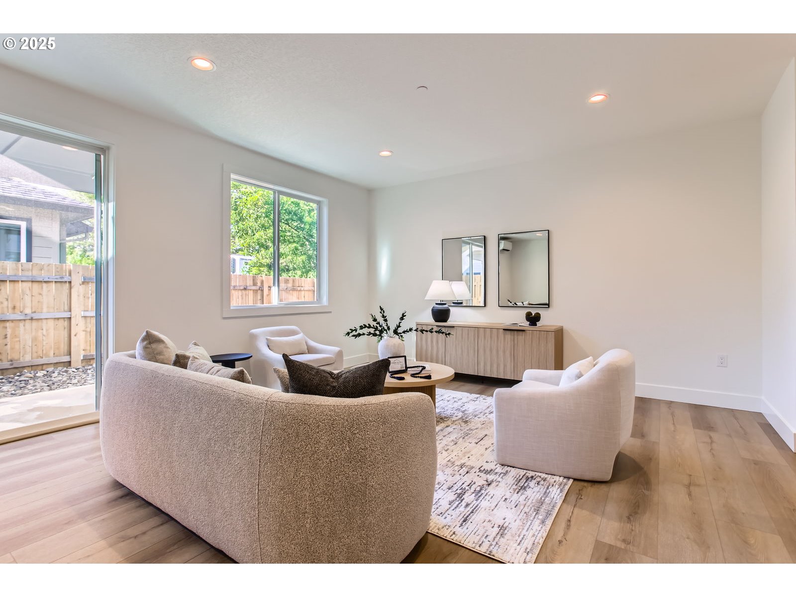 12607 NE 114TH ST 6