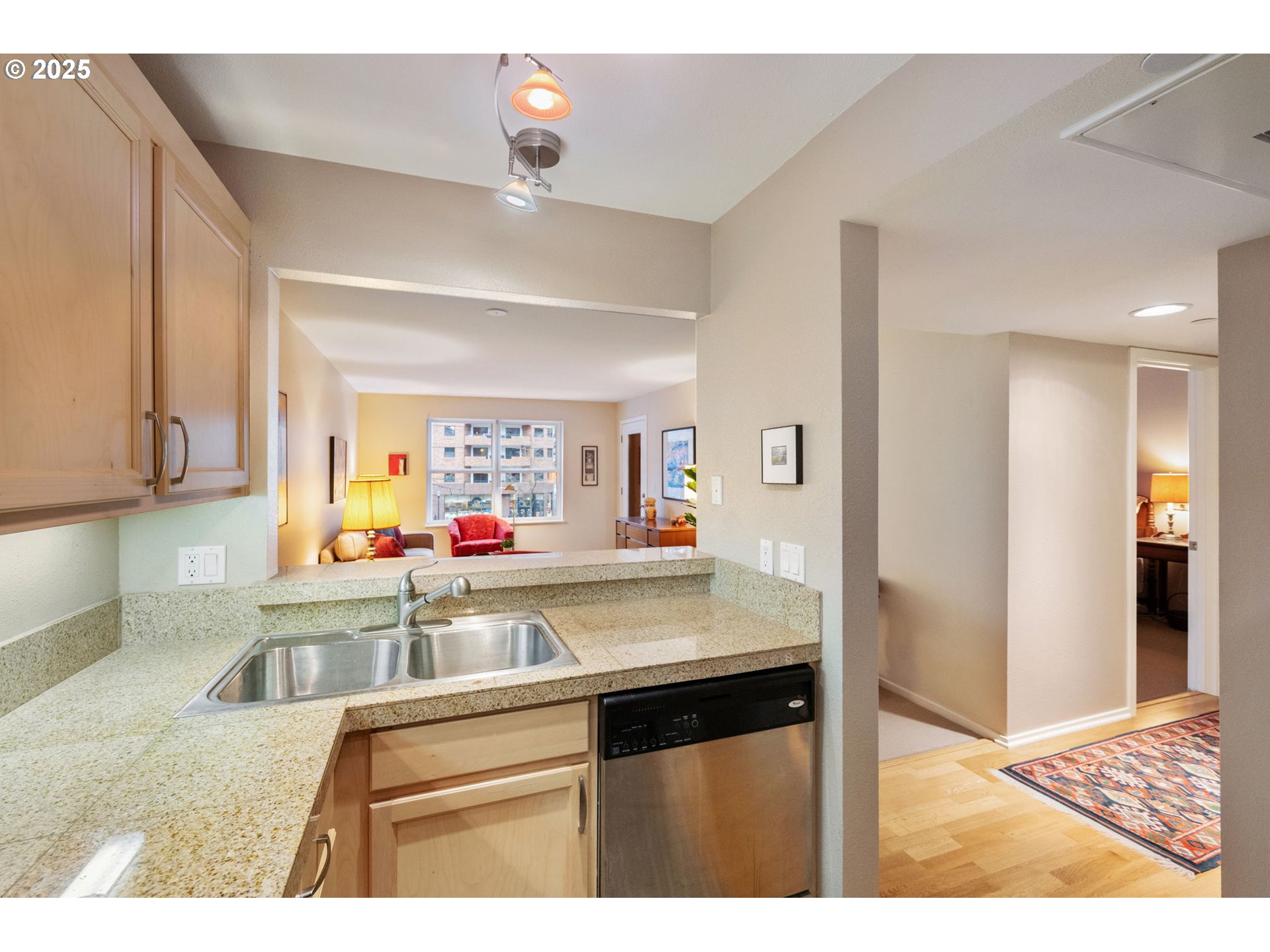 1500 SW PARK AVE 303