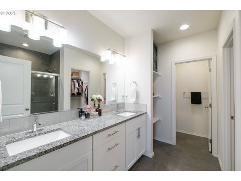 Tiny photo for 207 Rockcrest Dr, Lowell, OR 97452 (MLS # 293003347)