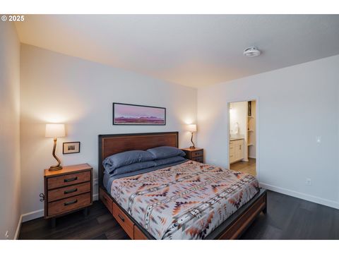 Tiny photo for 207 Rockcrest Dr, Lowell, OR 97452 (MLS # 293003347)