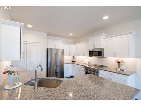Tiny photo for 207 Rockcrest Dr, Lowell, OR 97452 (MLS # 293003347)