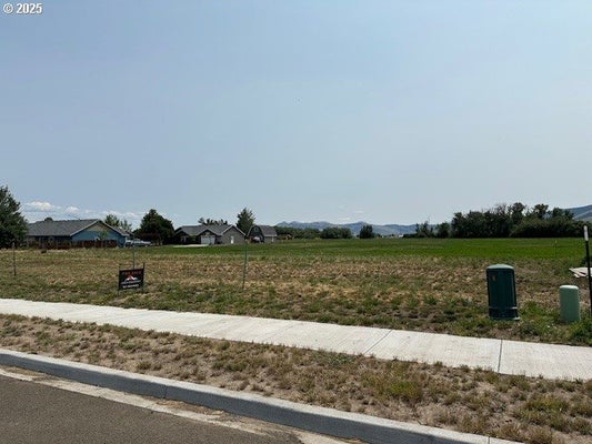 10601 JEFF LN, LA GRANDE, OR 97850 - Image 86ab5e7b067f75f4b10654d5a63bbc21/62846159