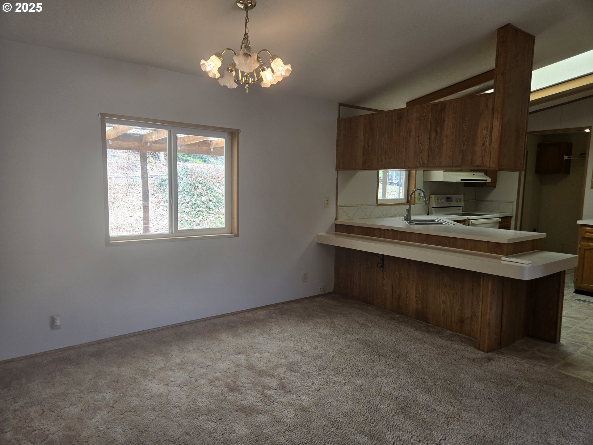 132 OAK TREE RD