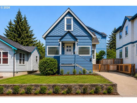 Photo of 6204 NE 8th Ave, Portland, OR 97211 (MLS # 600196381)