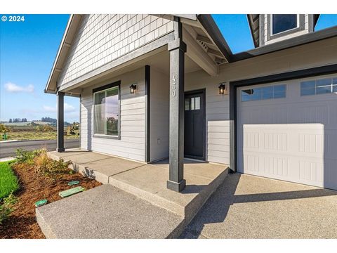 A home in Yamhill